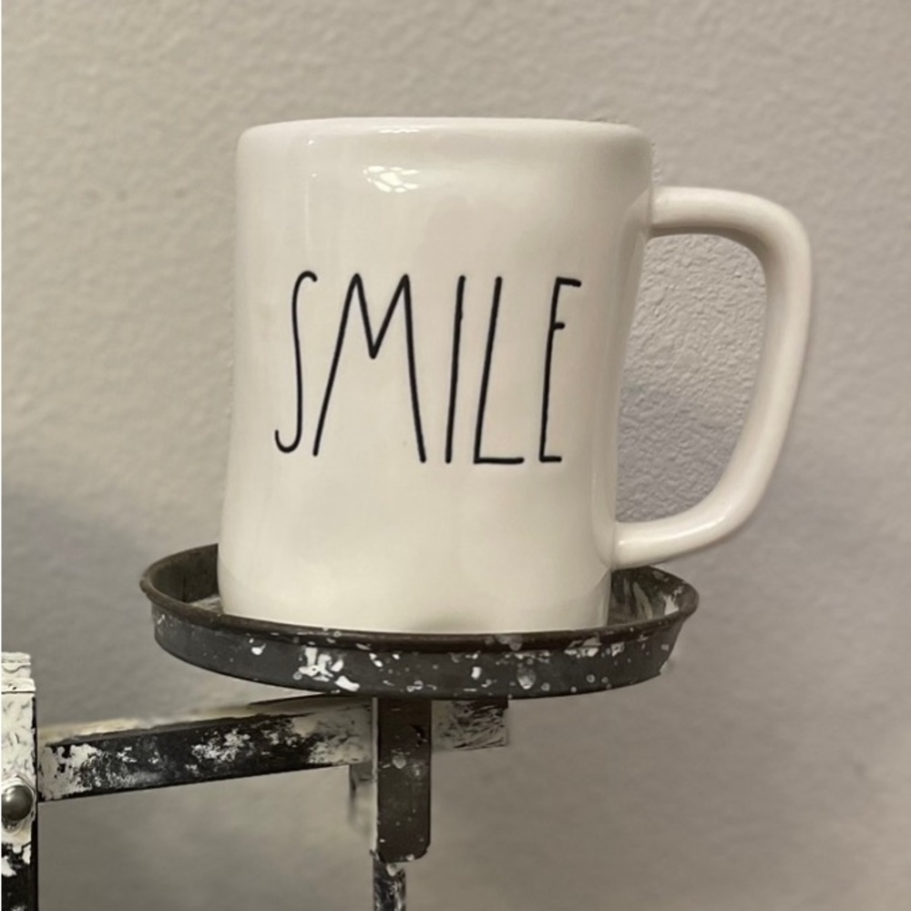 Rae Dunn mug SMILE